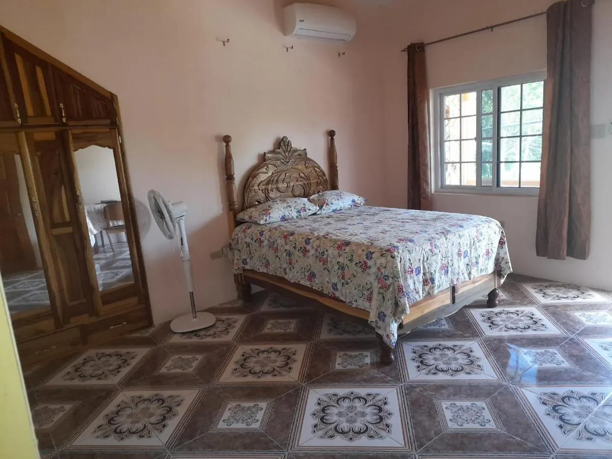Guest house Panciana Fairview Complex Guesthouse Port Antonio Jamaica